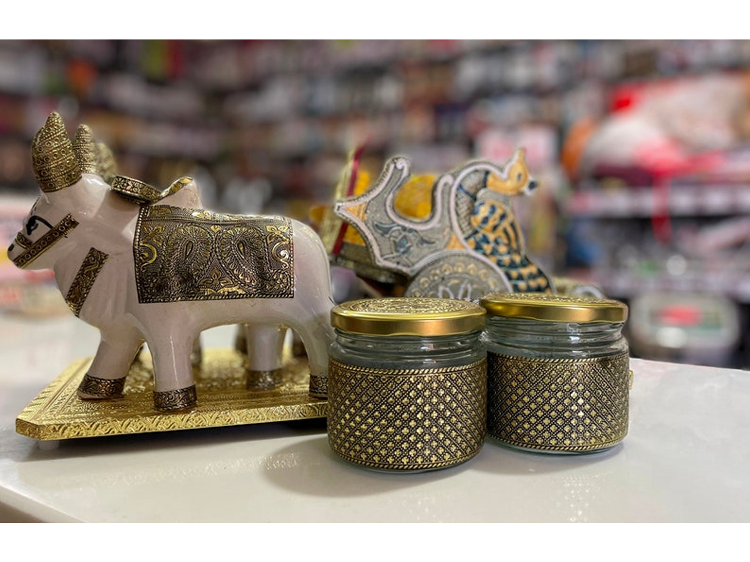Meenakari Wooden Bullock Cart (Balad Gadu/Bell Gadi) With Double Bull And 2 Pcs Glass Jar