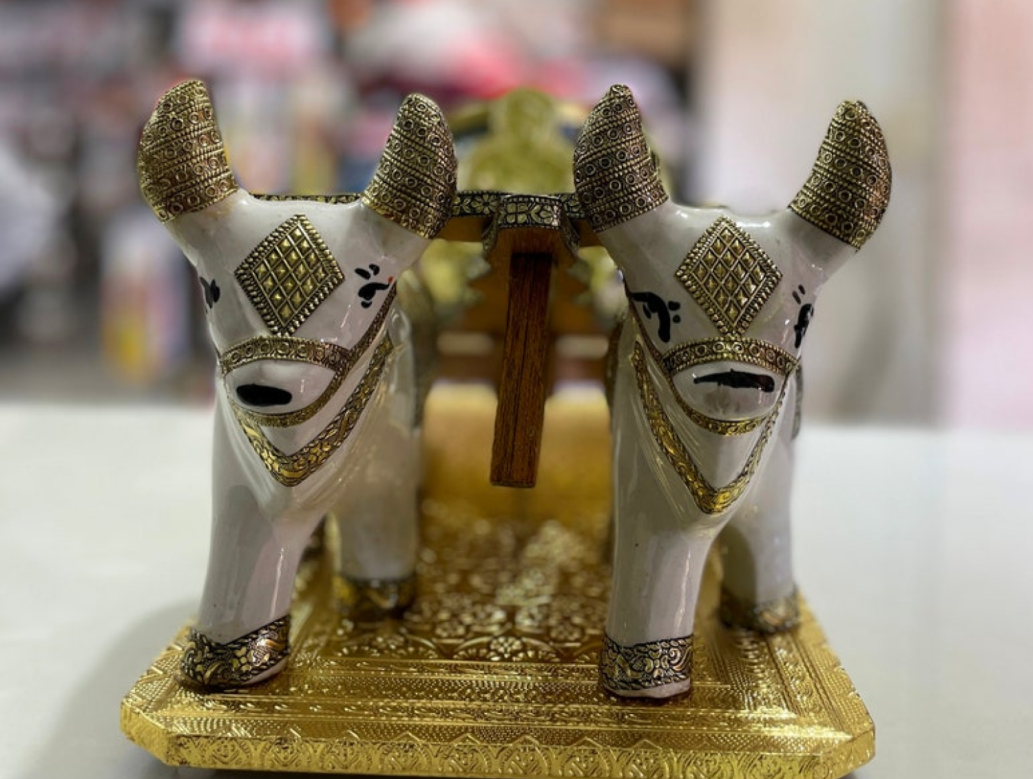 Meenakari Wooden Bullock Cart (Balad Gadu/Bell Gadi) With Double Bull And 2 Pcs Glass Jar